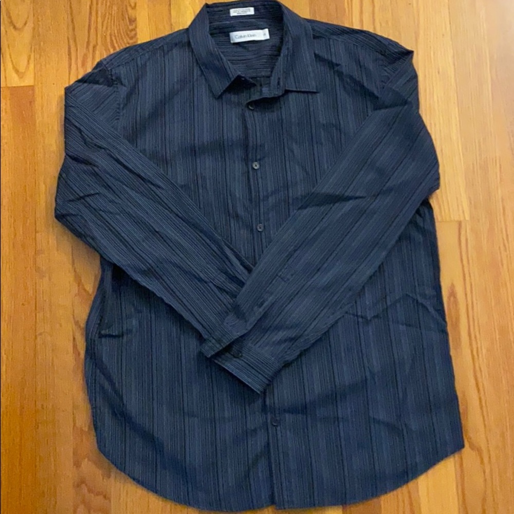 Men’s long sleeve dress shirt